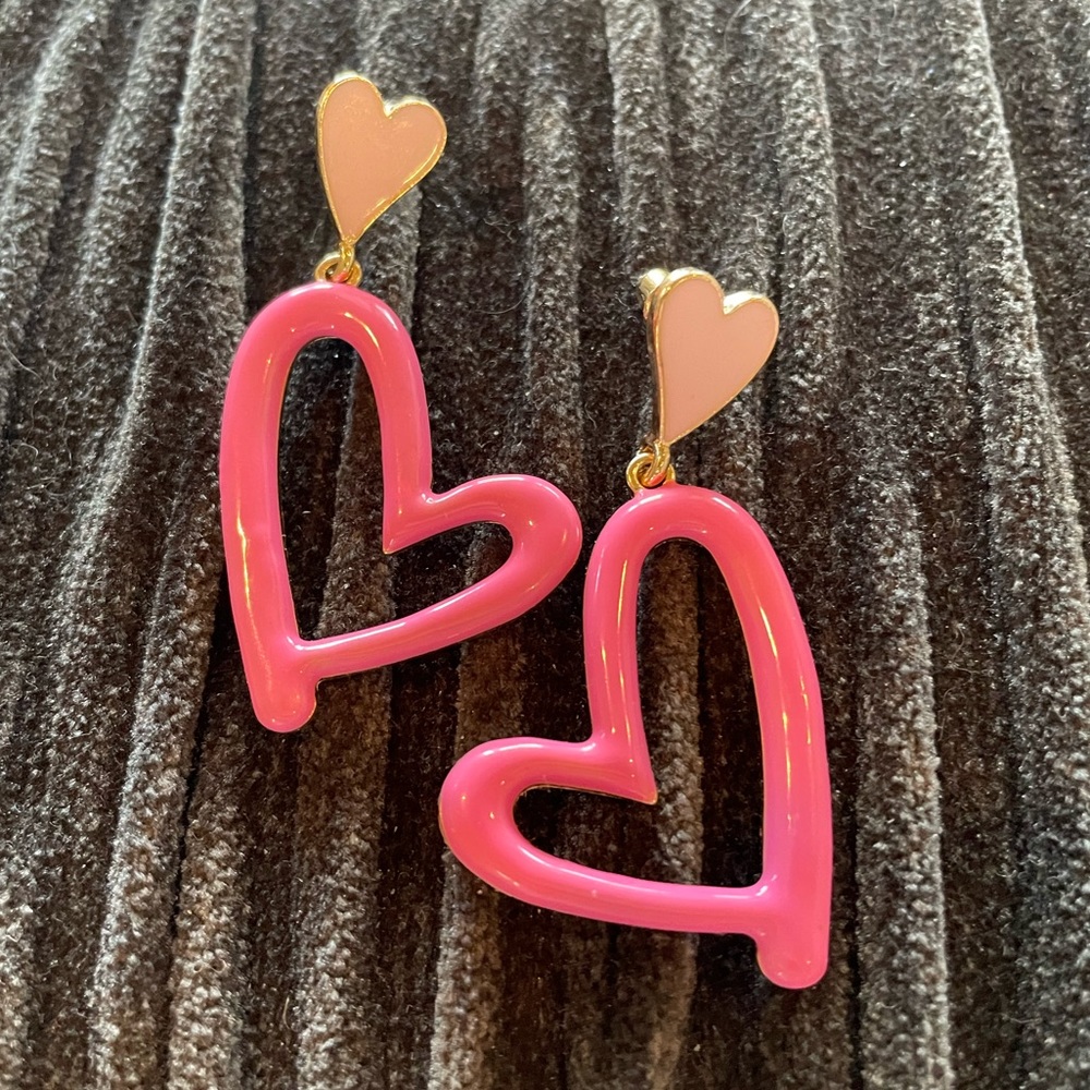 ‼️SOLD‼️PINK HEART💖Dangle Earrings💖 - Picture 2 of 7